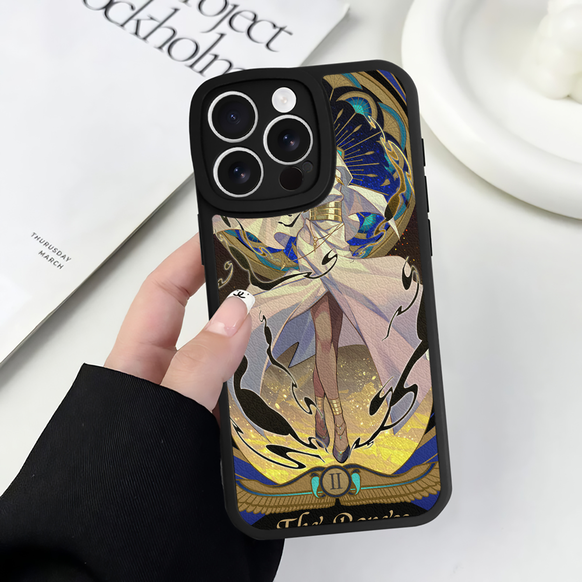 （画像用） 遊☆戯☆王 Yu-Gi-Oh! 【iPhone 16シリーズ対応】シリコンスマホケース（レザー調） 材質：シリコン